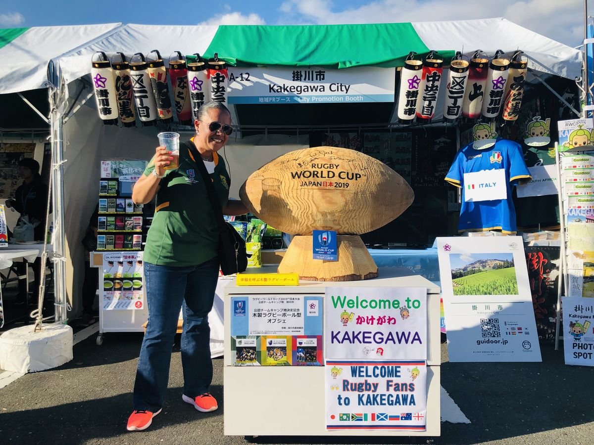 Alicia at a Rugby World Cup fan stand in Kakegawa, Japan